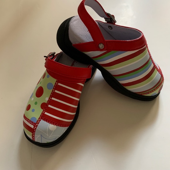 New Hanna Andersson Comfy Swedish Clog Leather Shoe Holiday Christmas US 11 EU28 - Picture 2 of 8